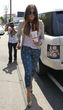 Khloe Kardashian setzt sich in Sternchen-Jeans gekonnt in Szene
