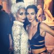 "Diese Sc**ampe bringt mich zum Kotzen!!", twitterte RiRi und meinte dies als Kompliment. Denn sie fügte #bestdressed dazu