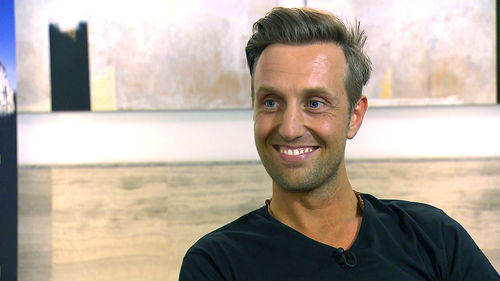 Suche Dennis' Flirtattacken gingen völlig ins Leere. Foto: news.de ...