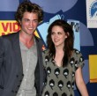 Robert Pattinson und Kristen Stewart sollen sehr unterschiedliche Persönlichkeiten haben Robert Pattinson und Kristen Stewart sollen sehr unterschiedliche Persönlichkeiten haben