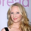 Anne Heche musste sich von ihren Yoga-Übungen übergeben
