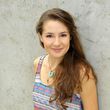 Adriana Möbius spielt die Rolle der Julie Moreau