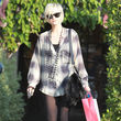 Ashlee Simpson zeigt sich luftig in Los Angeles Ashlee Simpson zeigt sich luftig in Los Angeles