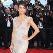 Eva Longoria sorgte mit ihrer langen Schleppe für eine Extra-Portion Glamour 