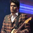 Eigentlich soll John Mayer derzeit mit Taylor zusammen sein, doch dieser flirtet fremd Eigentlich soll John Mayer derzeit mit Taylor zusammen sein, doch dieser flirtet fremd