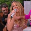 Mariah Careys Kleid platze vor laufender Kamera