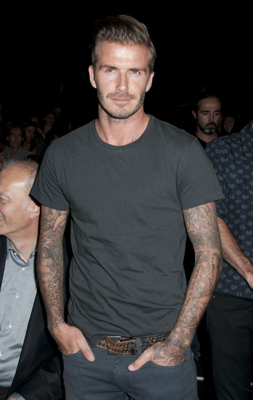 David Beckham steht auf Körperkunstwerke