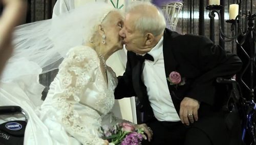 Kurioses - Dana heiratete an ihrem 100. Geburtstag