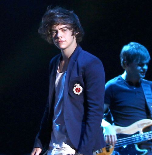 Harry Styles hatte mit 17 Jahren etwas mit der verheirateten 32-jährigen Lucy Horobin Harry Styles hatte mit 17 Jahren etwas mit der verheirateten 32-jährigen Lucy Horobin
