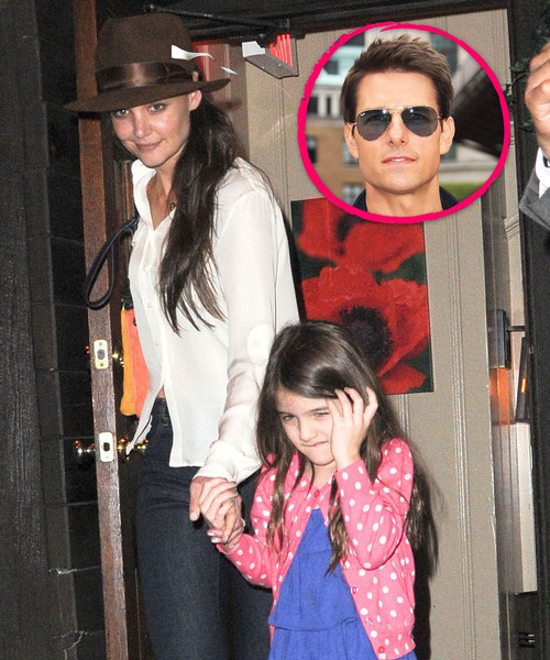 Tom Cruise glaubt, Katie Holmes benutze Suri als Waffe gegen ihn Tom Cruise glaubt, Katie Holmes benutze Suri als Waffe gegen ihn