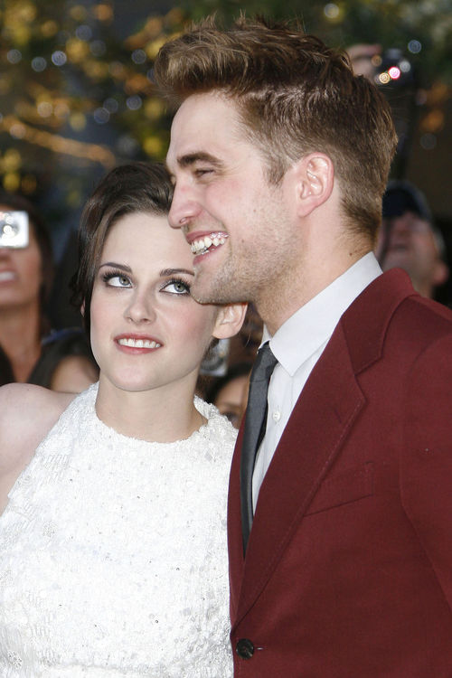 Kristen Stewart soll Robert Pattinsons alte Unterwäsche tragen Kristen Stewart soll Robert Pattinsons alte Unterwäsche tragen