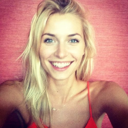 So super sieht Lena Gercke nach...