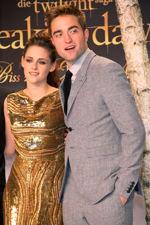 Für Kristen Stewart soll die Beziehung zu Robert Pattinson angeblich beendet sein Für Kristen Stewart soll die Beziehung zu Robert Pattinson angeblich beendet sein