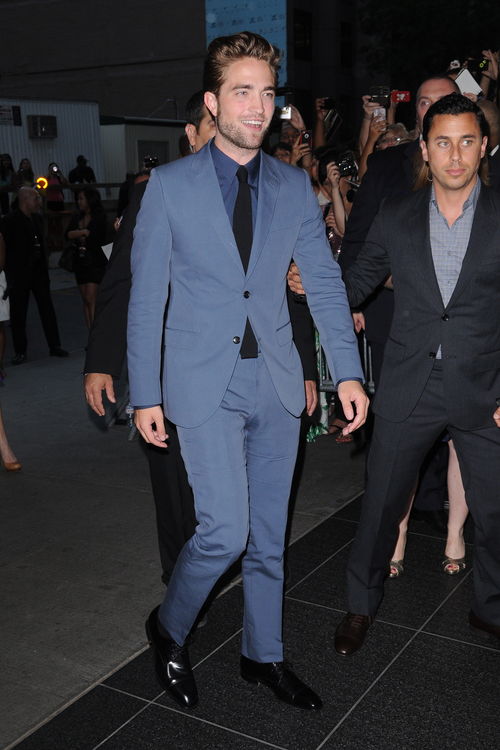Robert Pattinson zeigte sich gut gelaunt auf der "Cosmopolis"-Premiere Robert Pattinson zeigte sich gut gelaunt auf der "Cosmopolis"-Premiere