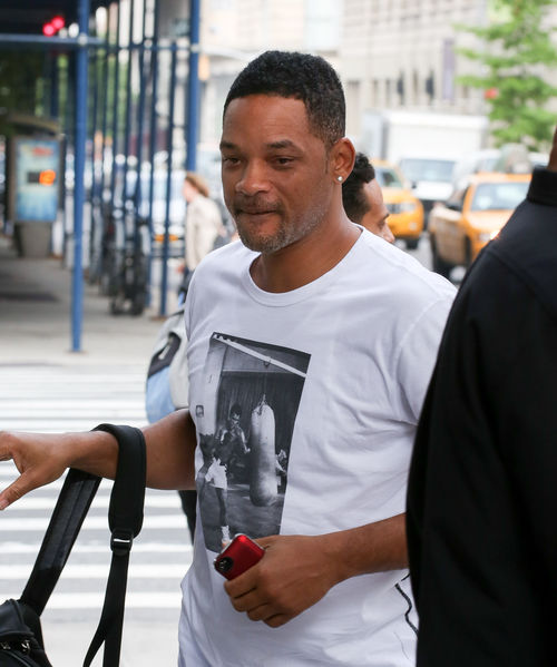 Will Smith trägt einen grauen Bart...