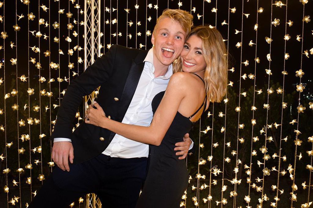 Freundin Von Felix Gotze Dieses Gntm Girl Ist Spielerfrau Promiflash De Freundin Von Felix Gotze Dieses Gntm Girl Ist Spielerfrau Promiflash De