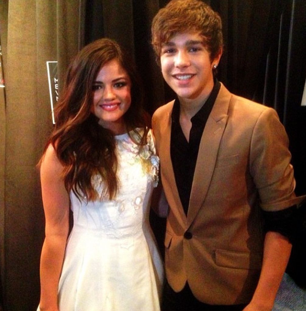 Dating-Geschichte der Lucy Hale