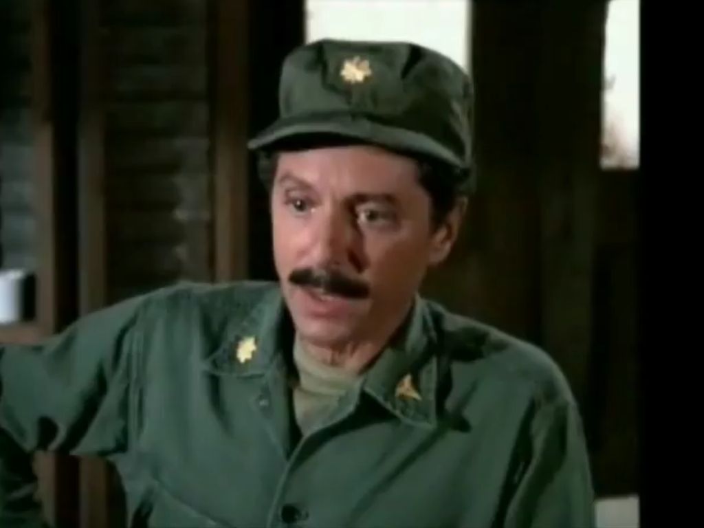 Traurig M*A*S*HStar Allan Arbus ist tot! Promiflash.de