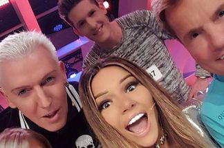 Michelle, H.P. Baxxter, Jannik Rubeck, Shirin David und Dieter Bohlen (v. l. n. r.) im DSDS-Studio Michelle, H.P. Baxxter, Jannik Rubeck, Shirin David und Dieter Bohlen (v. l. n. r.) im DSDS-Studio