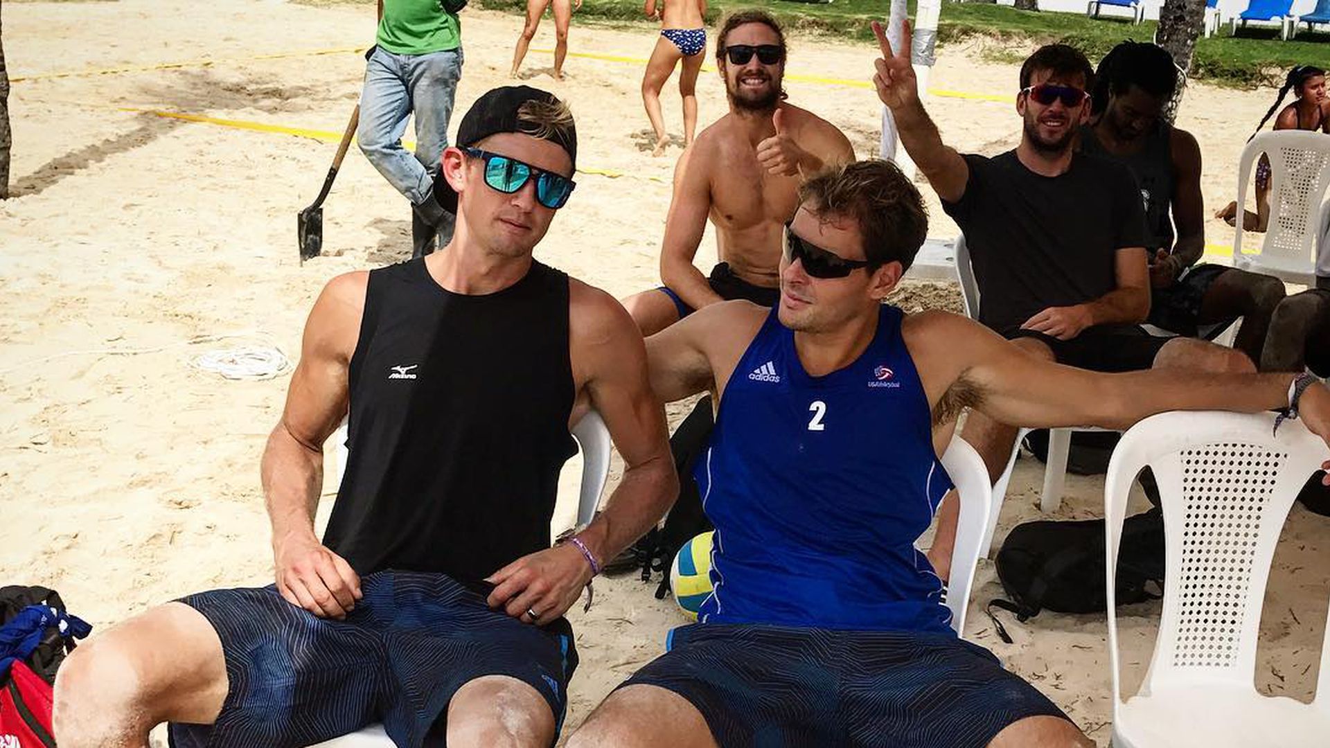 HochhausSuizid Eric Zauns (†25) VolleyballPartner trauert(02)