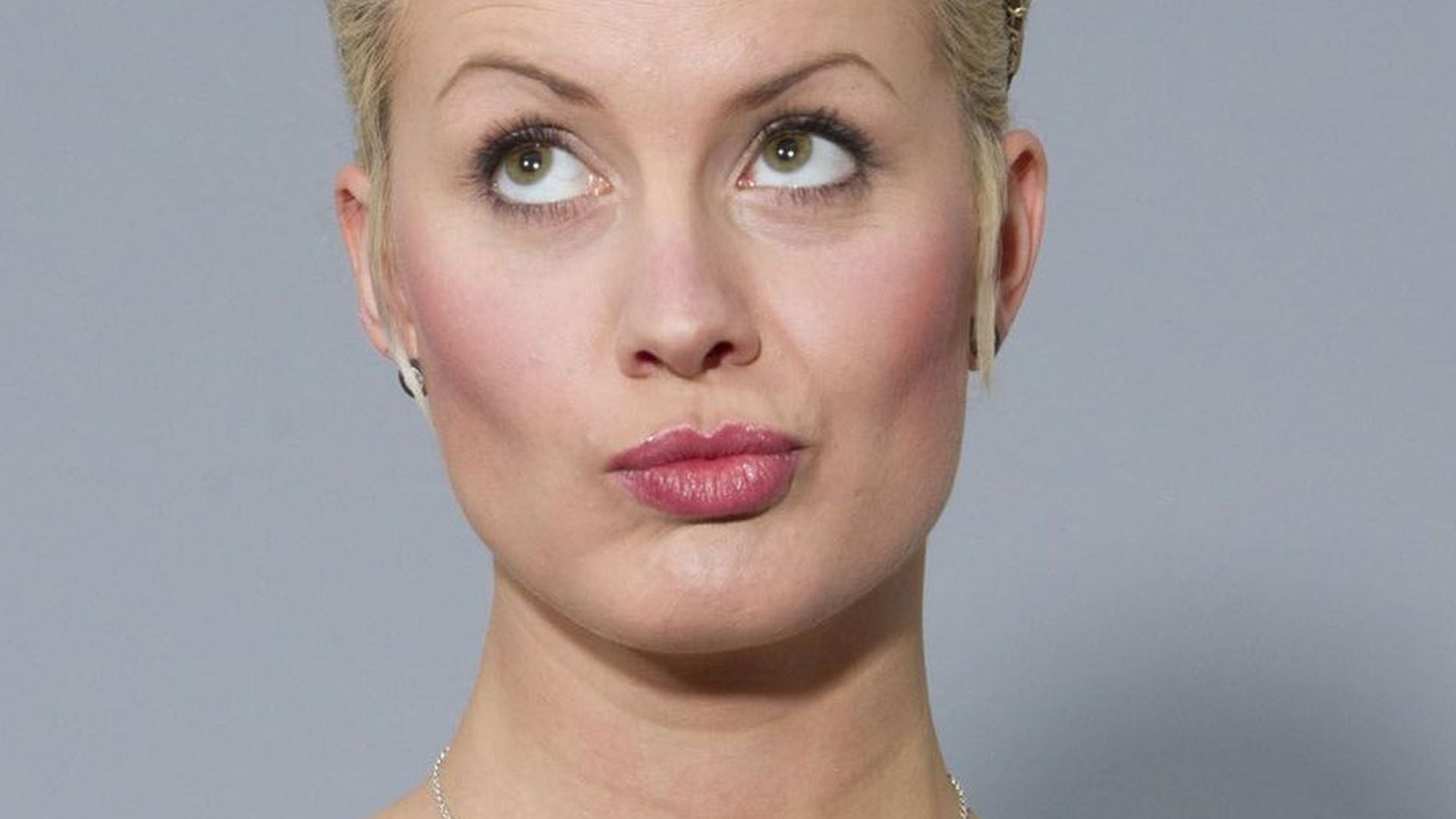 Maike Von Berlin Tag Und Nacht