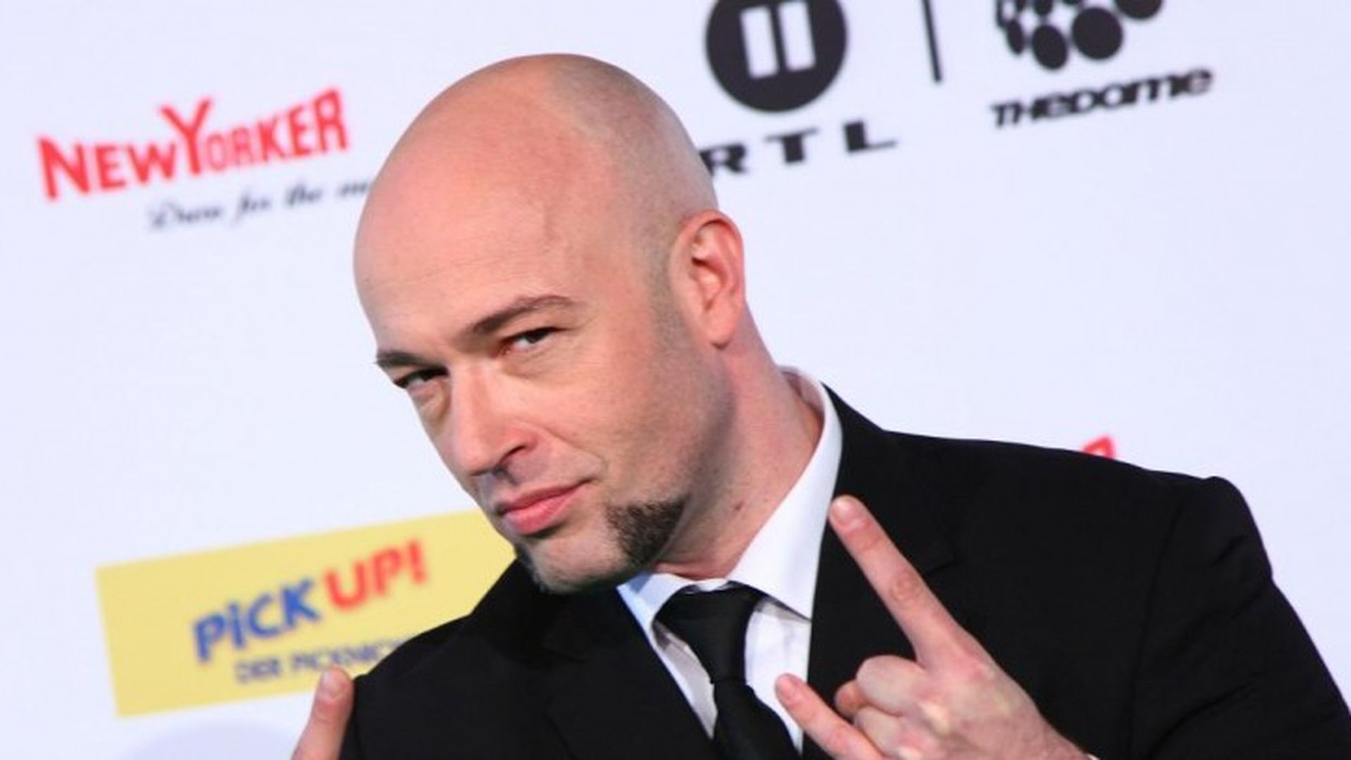 Unheilig Der Graf ließ sich von Mama aushalten Promiflash.de