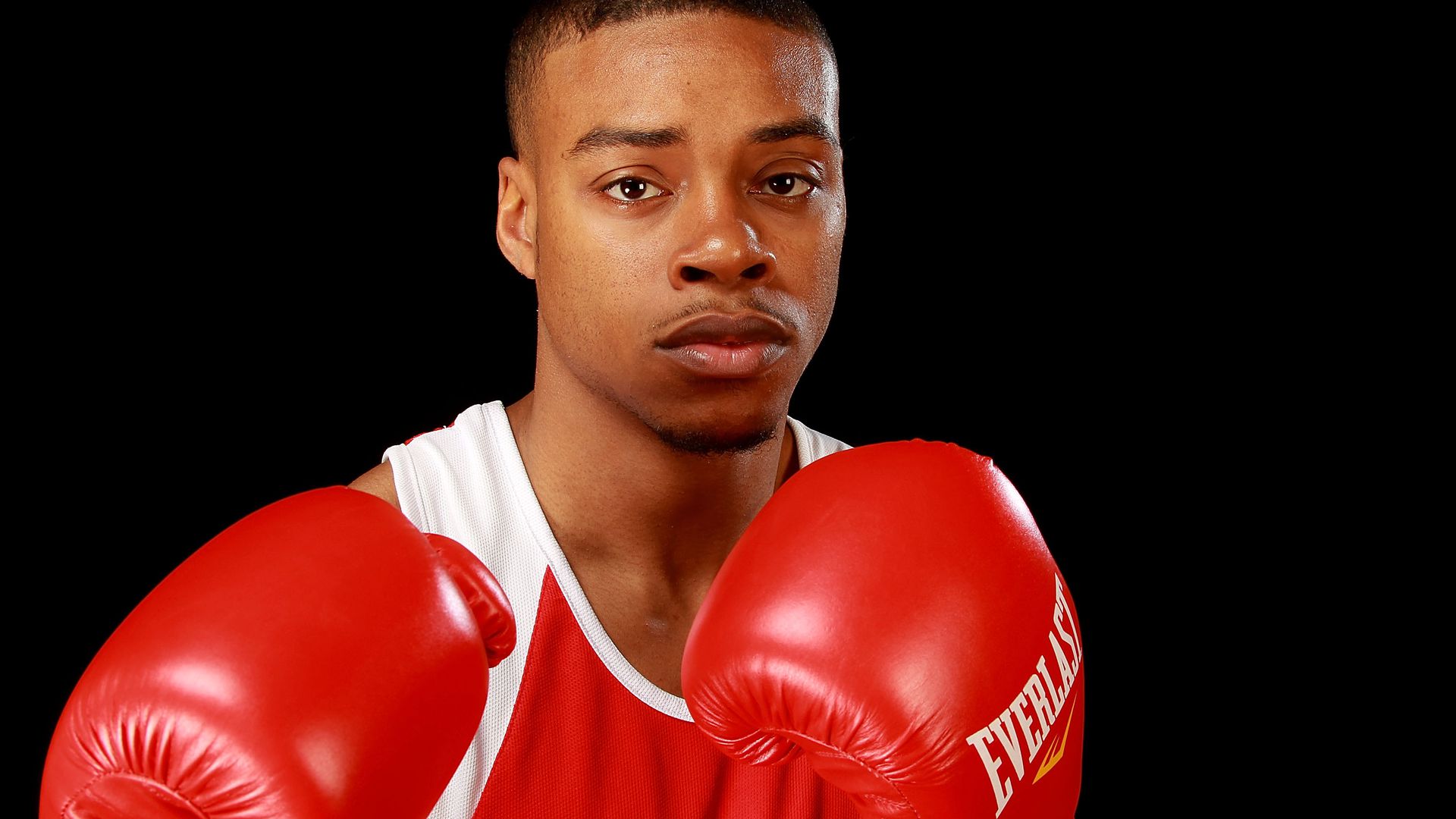 BoxChampion (29) nach HorrorUnfall auf Intensivstation