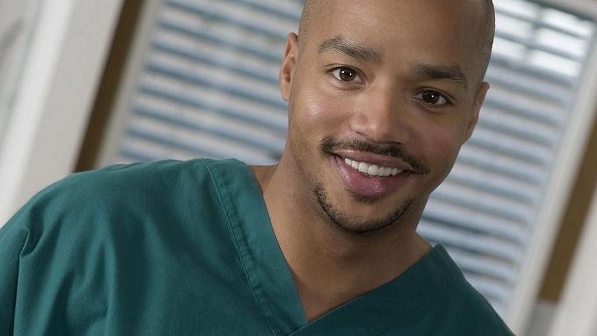 "Scrubs"Star bald in SciFiThriller Promiflash.de