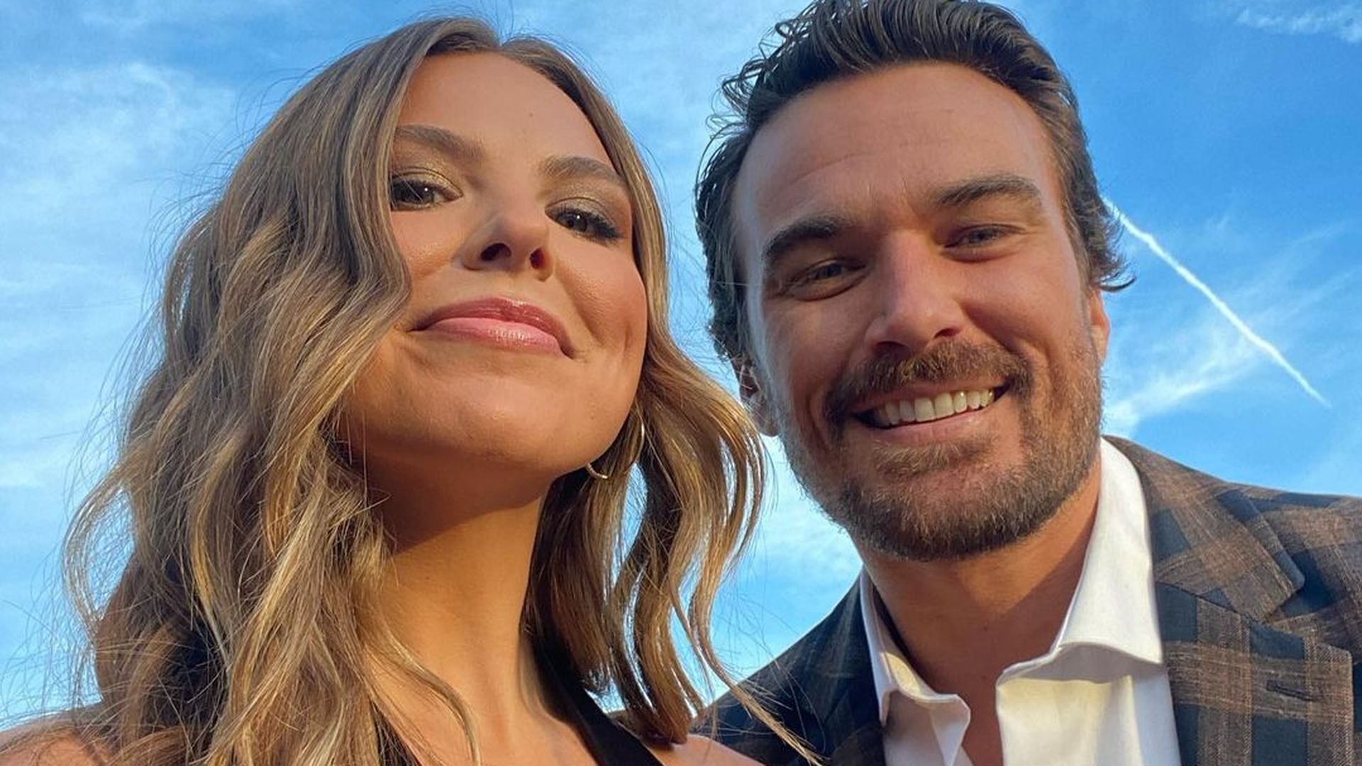 Bachelorette-Star-Hannah-Brown-gibt-ihrem-Adam-das-Jawort