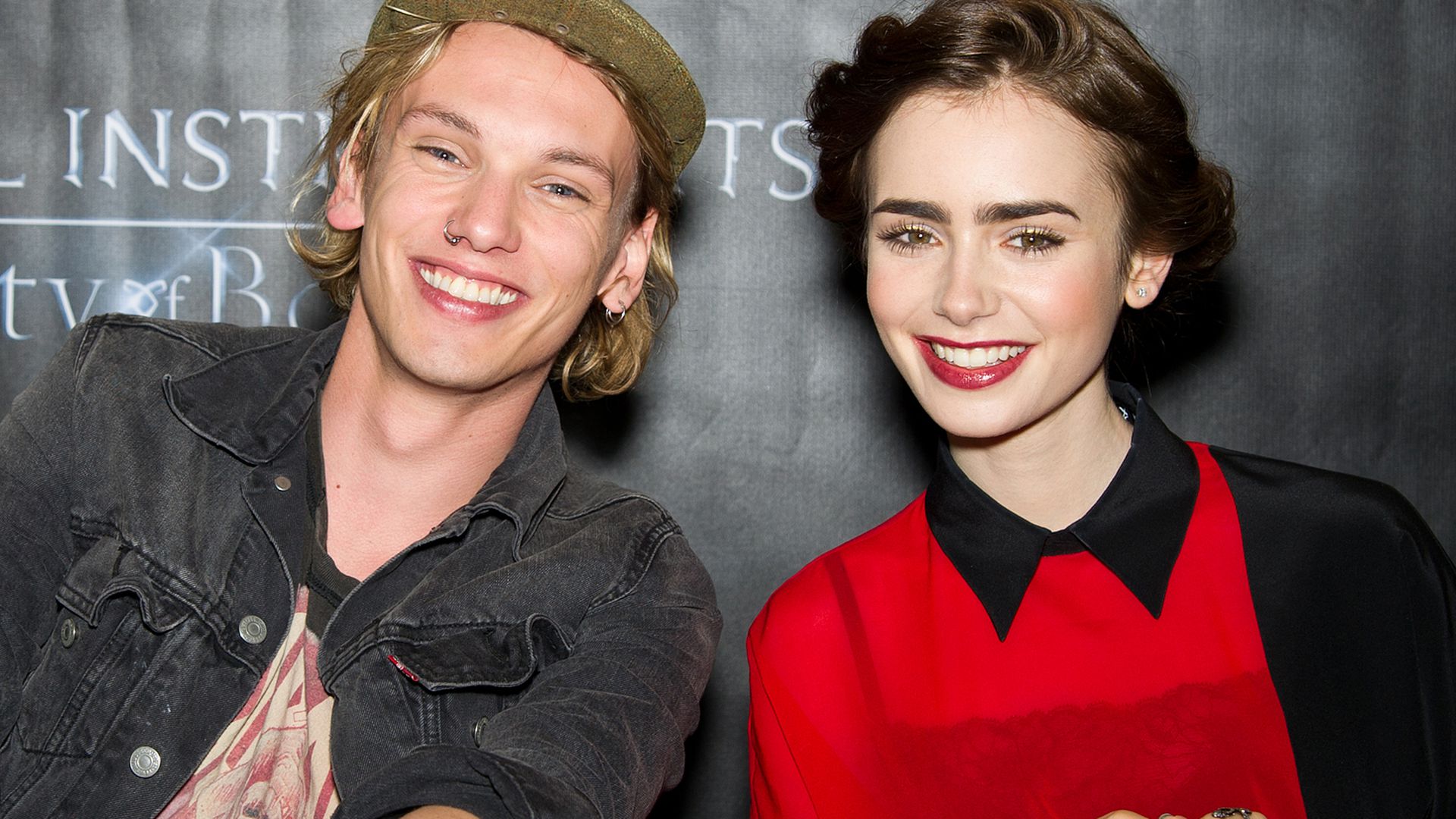 Jamie Campbell Bower Freundin Jamie Campbell Bower Freundin