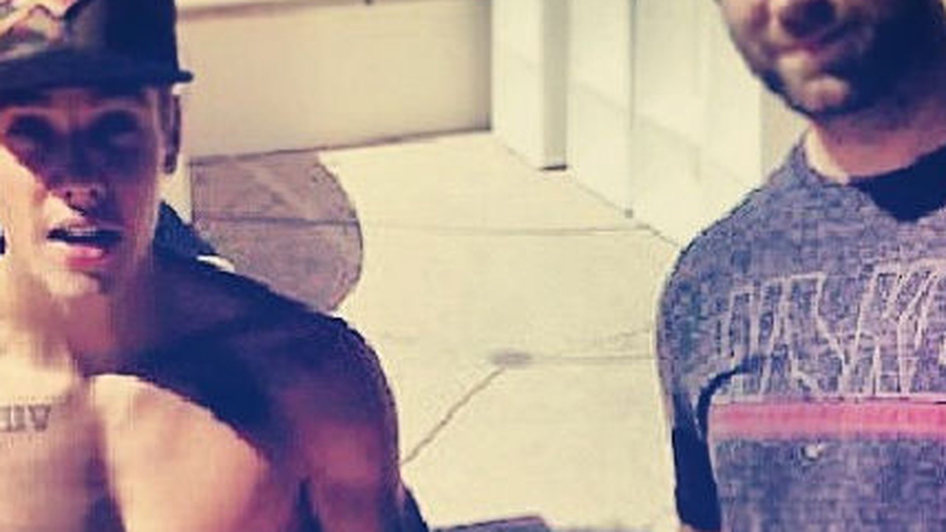 Krasser MuskelBody! Übertreibt es Justin Bieber? Promiflash.de