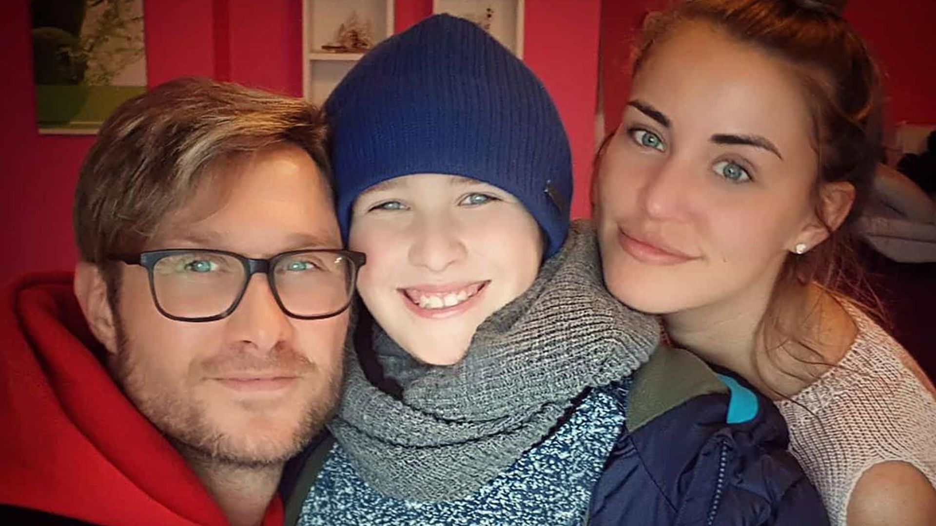 Mama Liebt Deinen Schwanz Mama Liebt Deinen Schwanz
