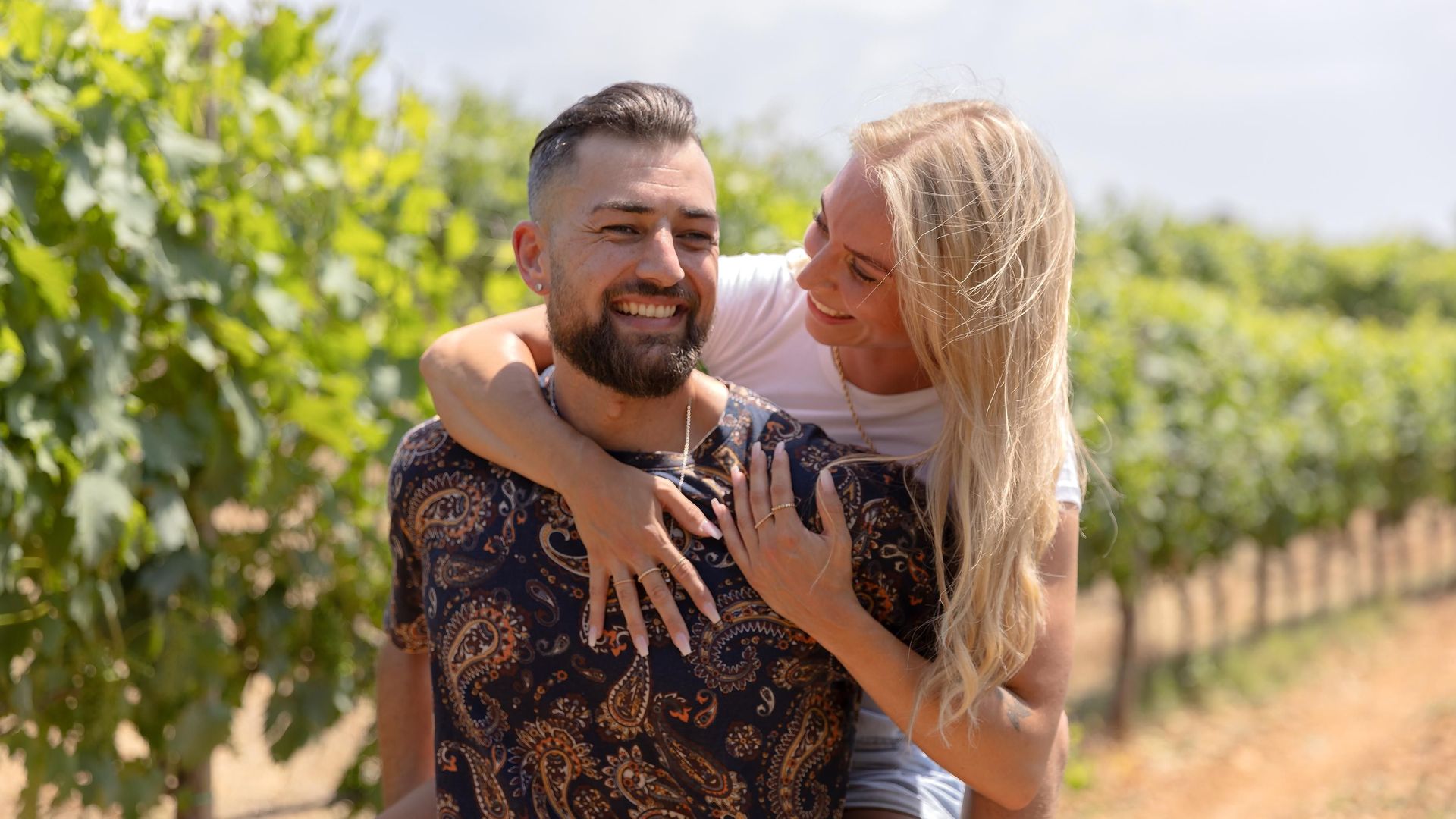 "Temptation Island"-Phil und Laura halten eisern zueinander! - Are Phil And Laura From The Island Still Together 2022