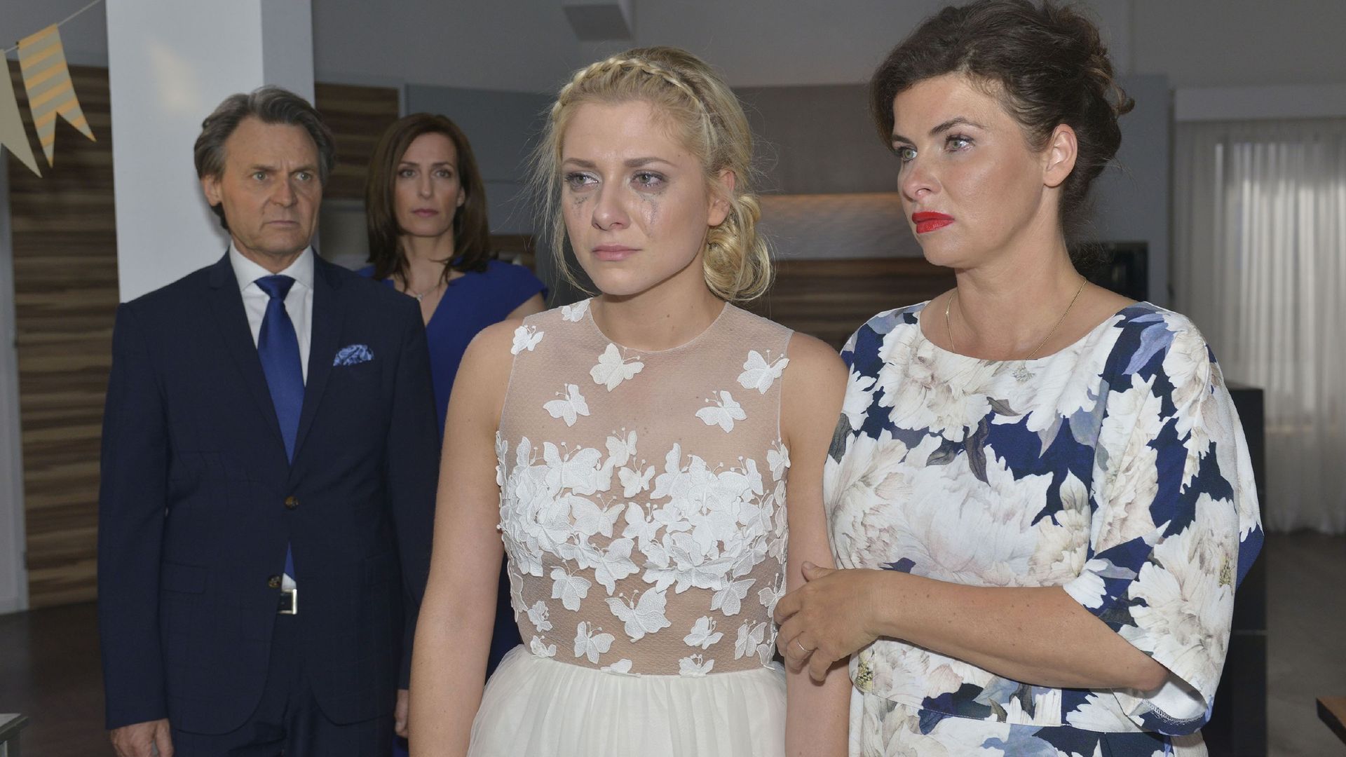 Gzsz Sunny Hochzeit Gzsz Sunny Hochzeit