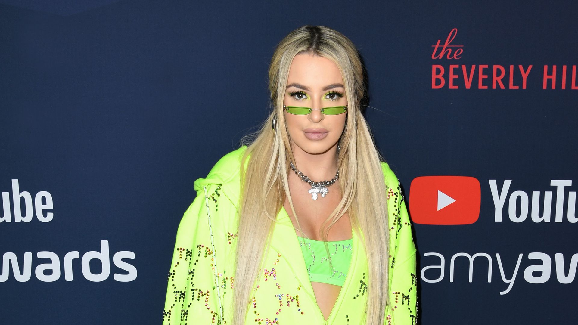 Tana Mongeau Promiflash