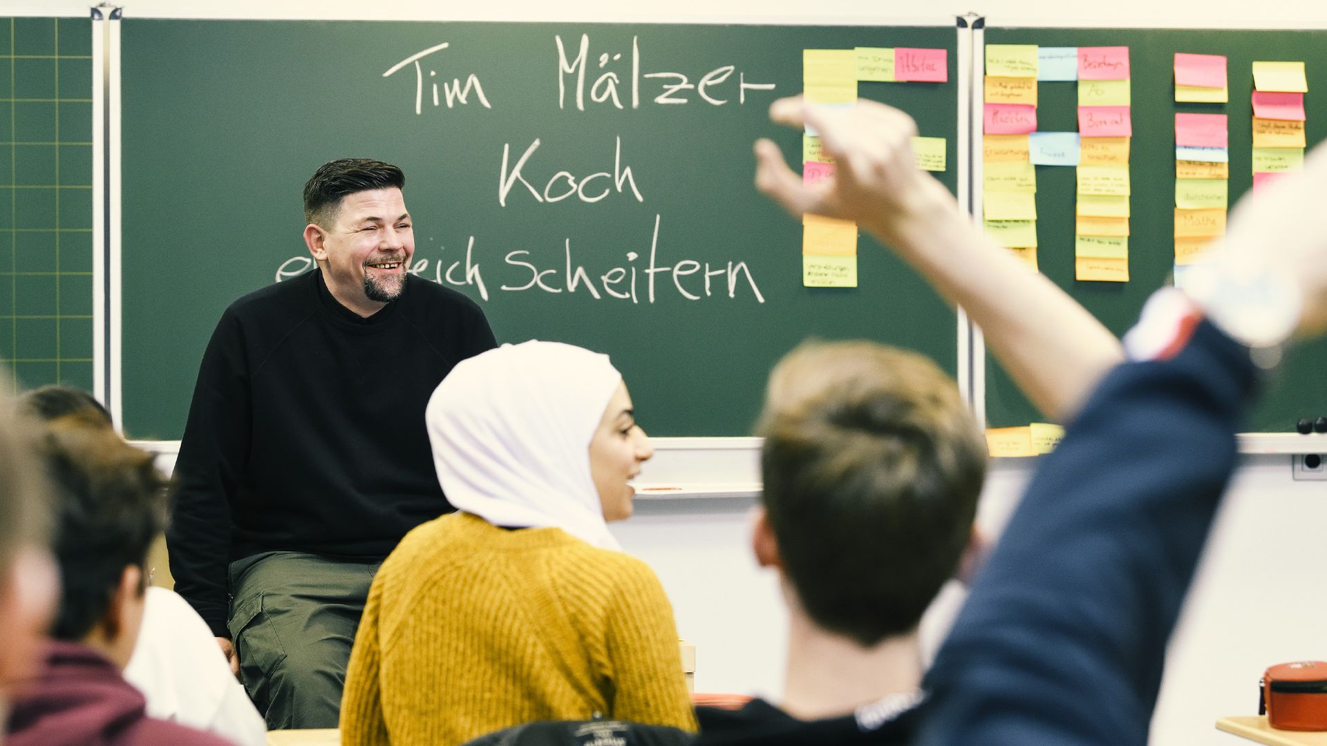 Als "Vertretungslehrer" Tim Mälzer spricht übers Scheitern Promiflash.de