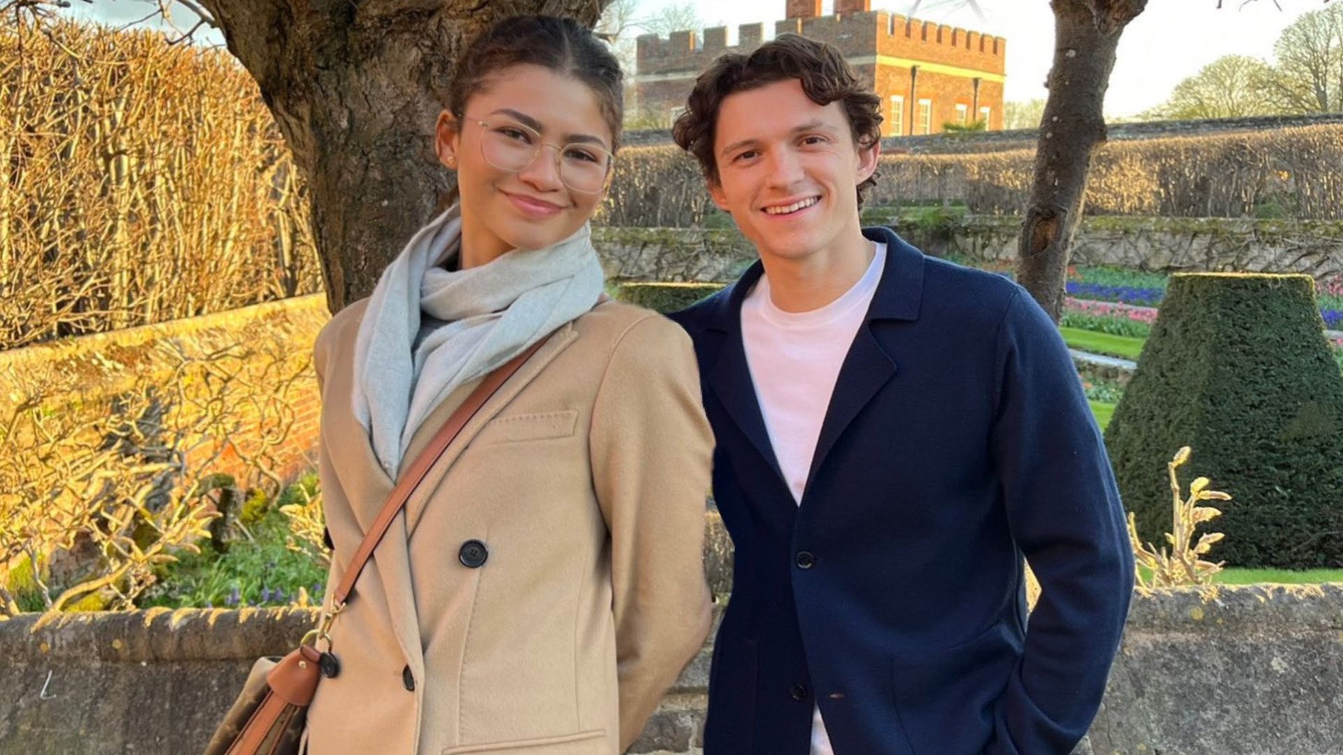 tom holland movies with zendaya Relaxt in london: zendaya und tom holland gehen spazieren