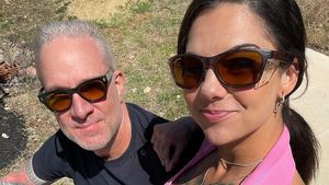 In Garten-Zeremonie: Jesse James hat seine Bonnie geheiratet ...