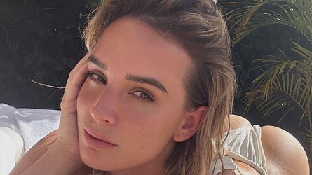 Deshalb datet das Playmate Julia Römmelt keine Fußballer