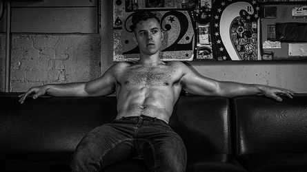 Hot! Nolan Gould überrascht Fans mit oberkörperfreiem Foto