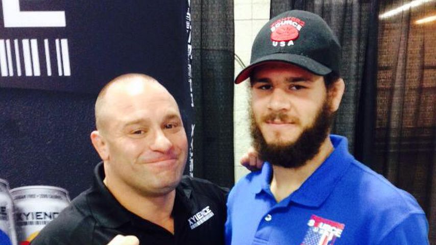 Aaron Rajman (r.) mit dem ehemaligen MMA-Champion Matt Serra