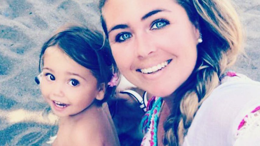Rebecca Kratz (r.) mit ihrer Tochter Alaia-Claire
