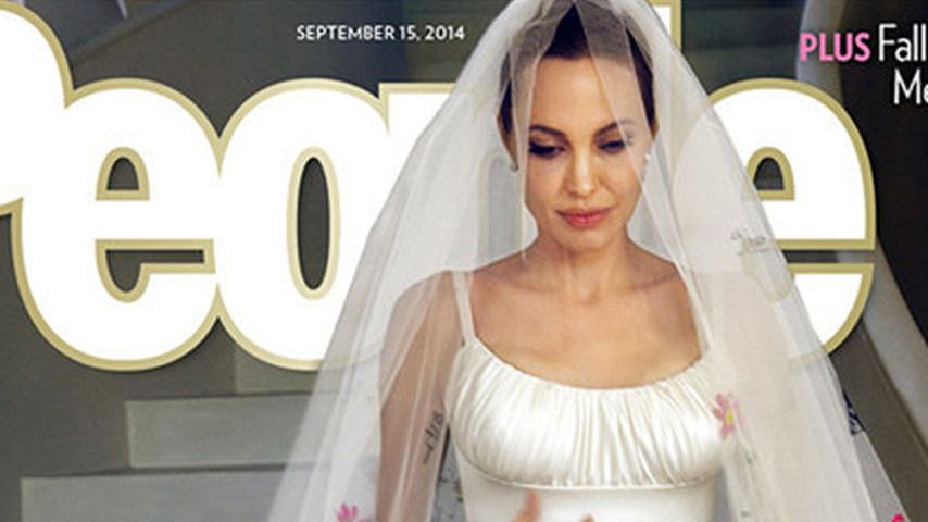 Angelina Jolie bei ihrer Hochzeit mit Brad Pitt