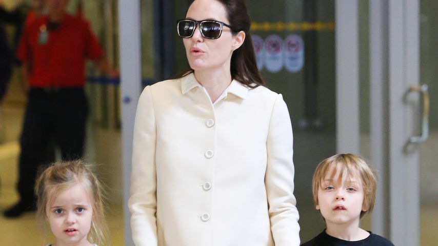 Angelina Jolie, Knox Jolie-Pitt und Vivienne Jolie-Pitt