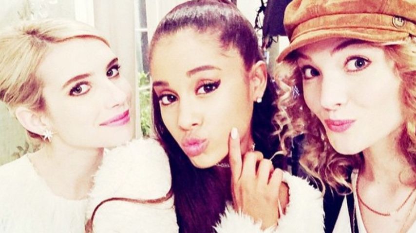 Emma Roberts und Ariana Grande