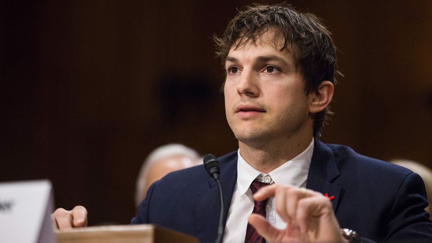 Ashton Kutcher vor dem US-Senat