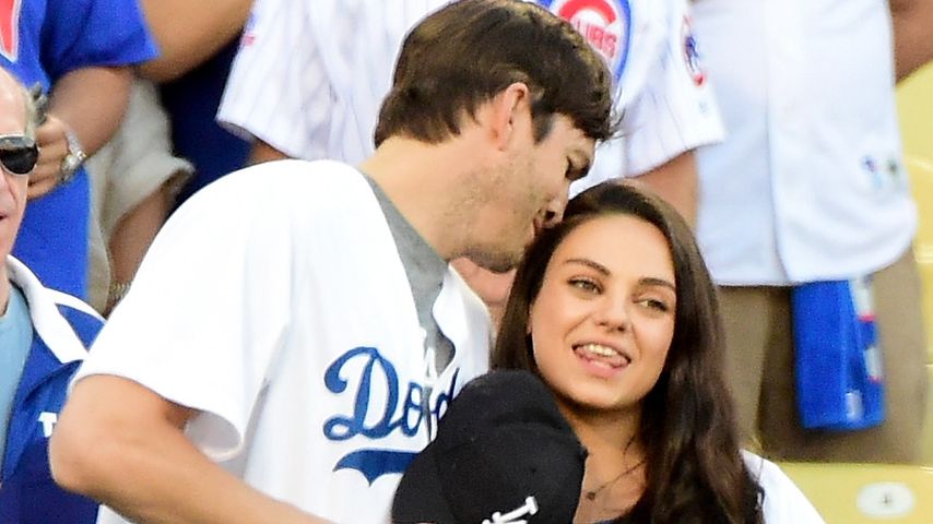 Ashton Kutcher und Mila Kunis beim Baseball in Los Angeles