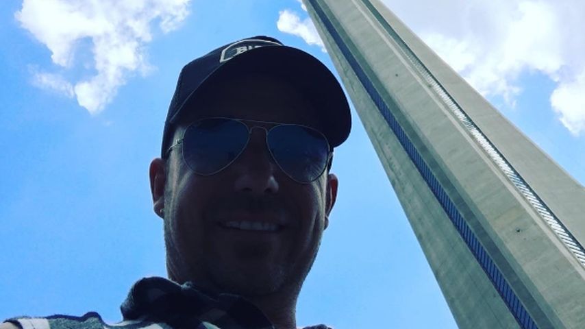 Jeremy Bieber vor dem CNN-Tower