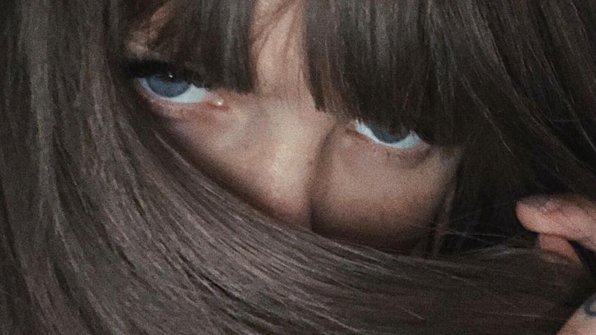 Bonnie Strange mit braunen Haaren