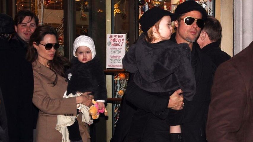 Angelina Jolie, Knox Jolie-Pitt, Brad Pitt und Vivienne Jolie-Pitt